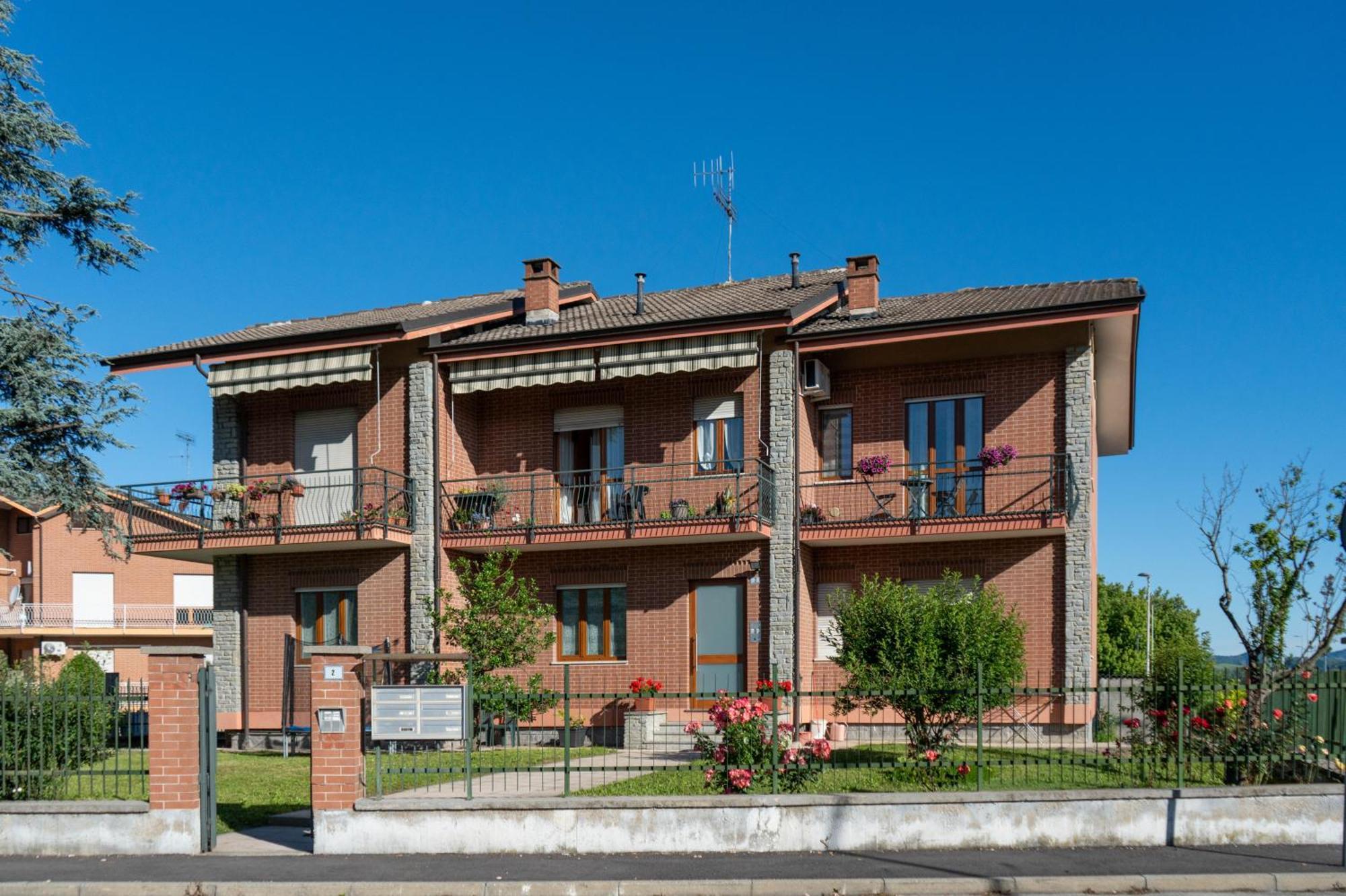 Appartamento Rayan Alba  Luaran gambar